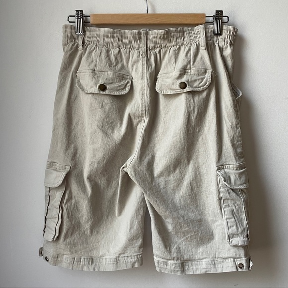 Light beige stretch cargo shorts - Picture 7 of 7